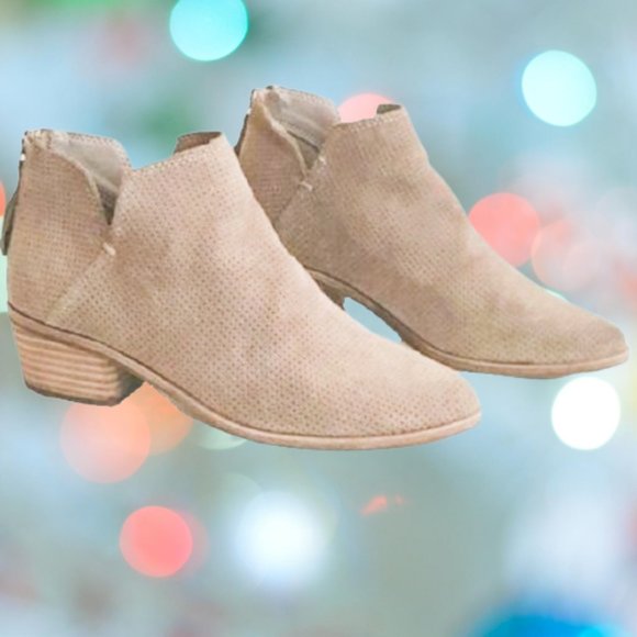 Dolce Vita Shoes - Dolce Vita Suede Booties